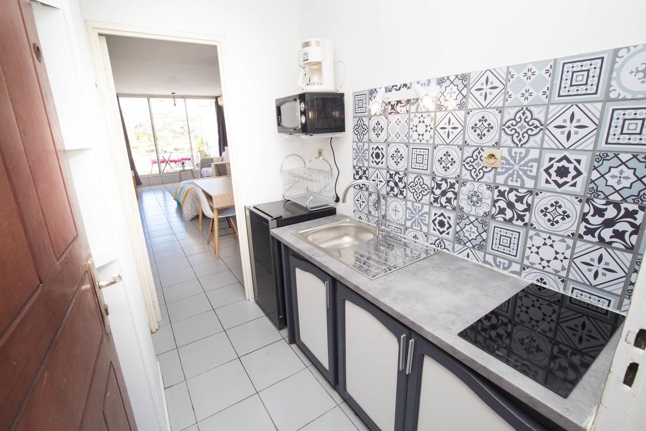 Apt 5 Min A Pied Centre Ville Saint-Gilles-les-Bains Exterior photo